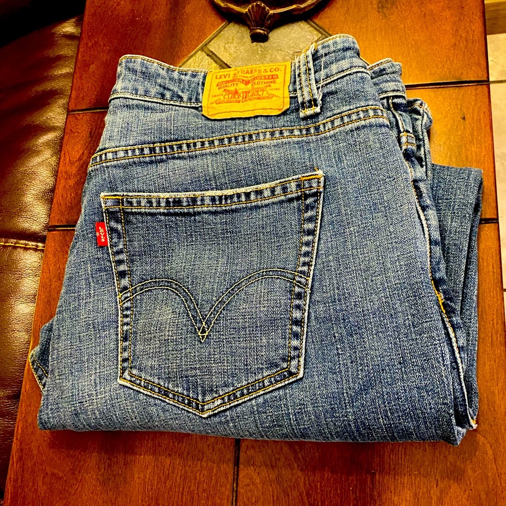 Women’s Levi’s Bootcut Jeans 515 Size 18M